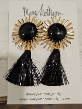 Black Tassel Sunburst Drop Earrings